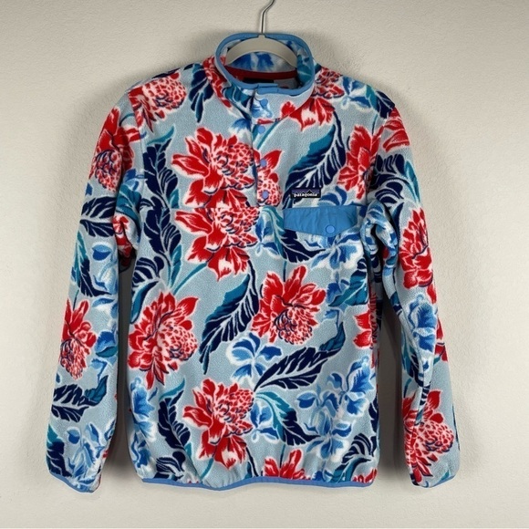 Patagonia Sweaters - Patagonia Synchilla Blue Red Manoa Hawaiian Floral Snap-T Pullover Size Medium